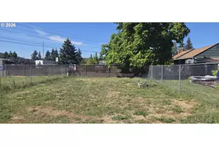2986 W Jay Ave, Roseburg, OR 97471 - Photo 3