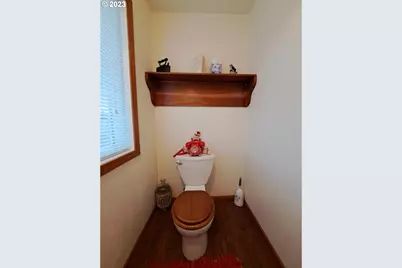 1254 Ostrander Ln, Cottage Grove, OR 97424 - Photo 13