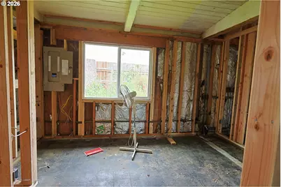 91595 Cape Arago Hwy, Coos Bay, OR 97420 - Photo 17