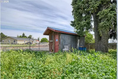 644 6th St, Athena, OR 97813 - Photo 35