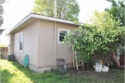 644 6th St, Athena, OR 97813 - Photo 29