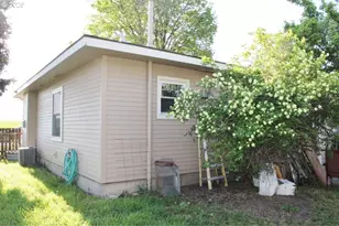 644 6th St, Athena, OR 97813 - Photo 29
