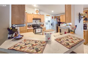 1000 E Central Ave, Sutherlin, OR 97479 - Photo 7