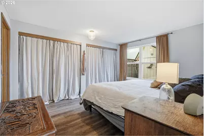 16641 SE Naegeli Dr, Portland, OR 97236 - Photo 15