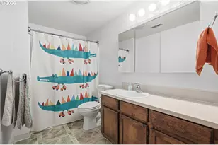 16641 SE Naegeli Dr, Portland, OR 97236 - Photo 23