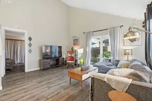 16641 SE Naegeli Dr, Portland, OR 97236 - Photo 7