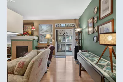 10813 SW Canterbury Ln #104, Tigard, OR 97224 - Photo 11