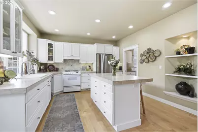 230 McLaughlin Dr, Woodburn, OR 97071 - Photo 15