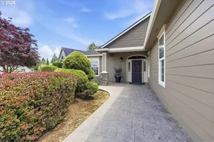 230 McLaughlin Dr, Woodburn, OR 97071 - Photo 3