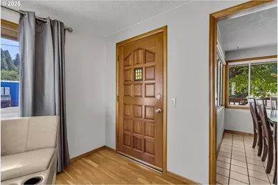 821 Bridge St, Vernonia, OR 97064 - Photo 9