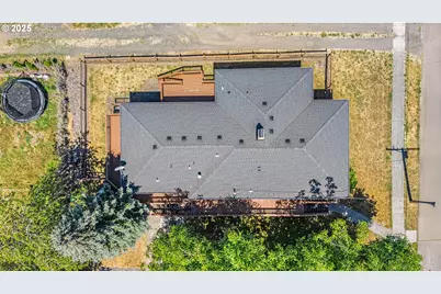 821 Bridge St, Vernonia, OR 97064 - Photo 31