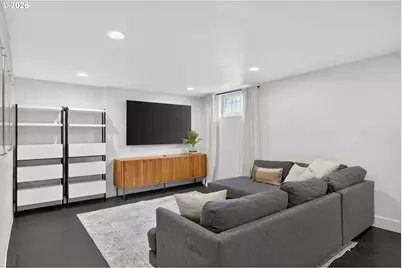 1915 NE Junior St, Portland, OR 97211 - Photo 33