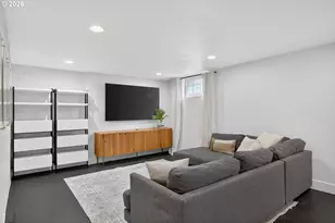 1915 NE Junior St, Portland, OR 97211 - Photo 33