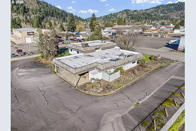 649 Fir St, Drain, OR 97435 - Photo 11