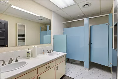 649 Fir St, Drain, OR 97435 - Photo 43