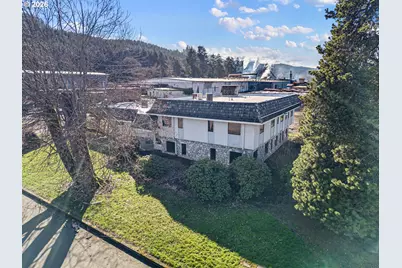 649 Fir St, Drain, OR 97435 - Photo 3