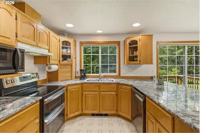 558 Spruce Creek Rd, Longview, WA 98632 - Photo 5