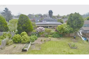 321 Maple St, Brookings, OR 97415 - Photo 27