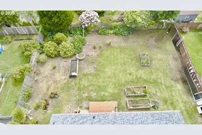 321 Maple St, Brookings, OR 97415 - Photo 23