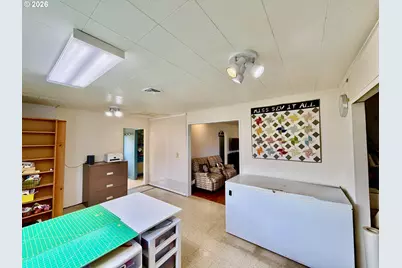 321 Maple St, Brookings, OR 97415 - Photo 25