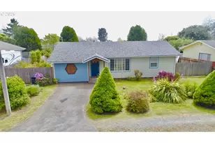 321 Maple St, Brookings, OR 97415 - Photo 5