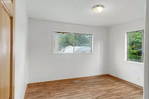 508 S 2nd St, Silverton, OR 97381 - Photo 17