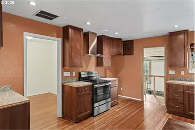 508 S 2nd St, Silverton, OR 97381 - Photo 7