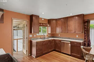 508 S 2nd St, Silverton, OR 97381 - Photo 9