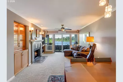 5110 S Landing Dr #303, Portland, OR 97239 - Photo 5