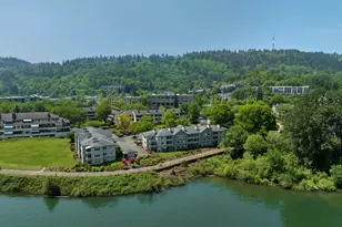 5110 S Landing Dr, Portland, OR 97239 - Photo 27