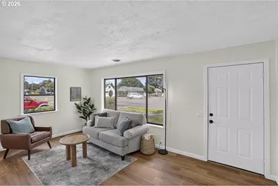 2004 Tualatin St, Saint Helens, OR 97051 - Photo 5