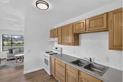 2004 Tualatin St, Saint Helens, OR 97051 - Photo 11