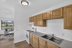 2004 Tualatin St, Saint Helens, OR 97051 - Photo 11
