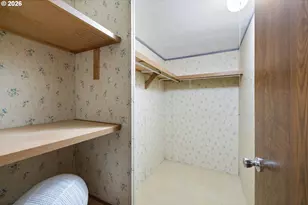 13141 SE Powell Blvd, Portland, OR 97236 - Photo 33