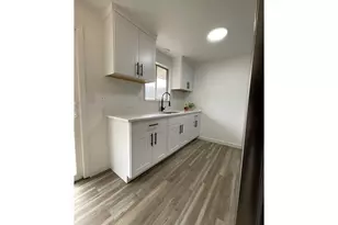 240 SE 26th Ave, Hillsboro, OR 97123 - Photo 9