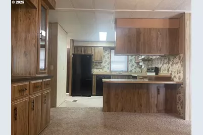 630 Shorepines Hts, Coos Bay, OR 97420 - Photo 19