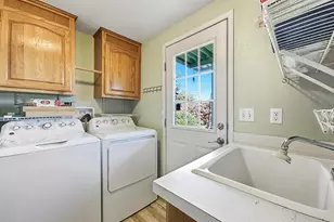 3355 N Delta Hwy, Eugene, OR 97408 - Photo 9