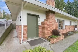 8456 SW Canyon Dr, Portland, OR 97225 - Photo 3