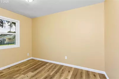 1617 7th Ave, Longview, WA 98632 - Photo 11