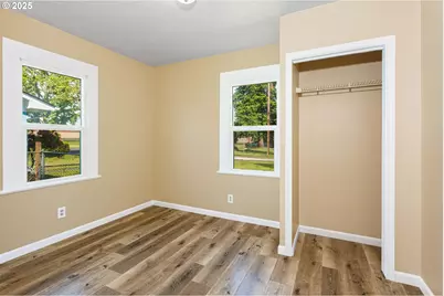 1617 7th Ave, Longview, WA 98632 - Photo 9