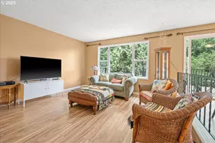 4052 SE 17th St, Gresham, OR 97080 - Photo 9