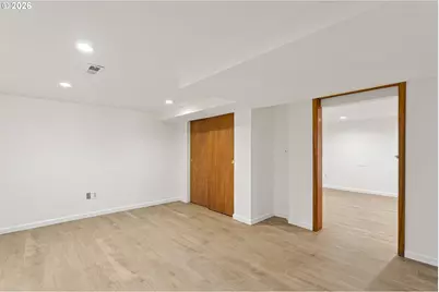 8130 SE Madison St, Portland, OR 97215 - Photo 31