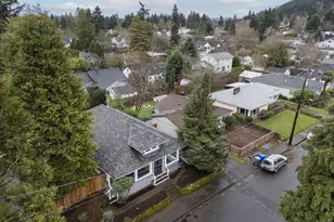 8130 SE Madison St, Portland, OR 97215 - Photo 37