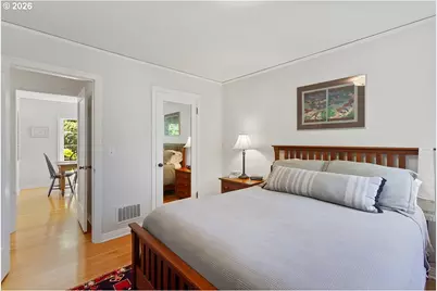 8175 SW Fairway Dr, Portland, OR 97225 - Photo 15