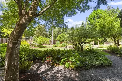 8175 SW Fairway Dr, Portland, OR 97225 - Photo 37