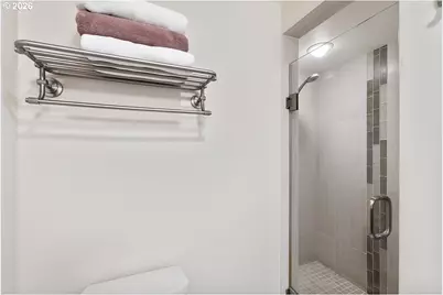 8175 SW Fairway Dr, Portland, OR 97225 - Photo 27