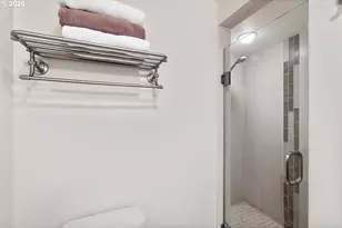 8175 SW Fairway Dr, Portland, OR 97225 - Photo 27