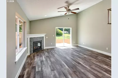 272 SE Ivy St, Mill City, OR 97360 - Photo 15
