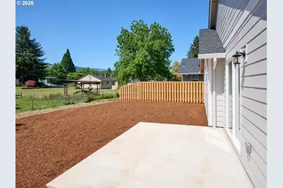 272 SE Ivy St, Mill City, OR 97360 - Photo 33