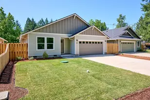 272 SE Ivy St, Mill City, OR 97360 - Photo 29